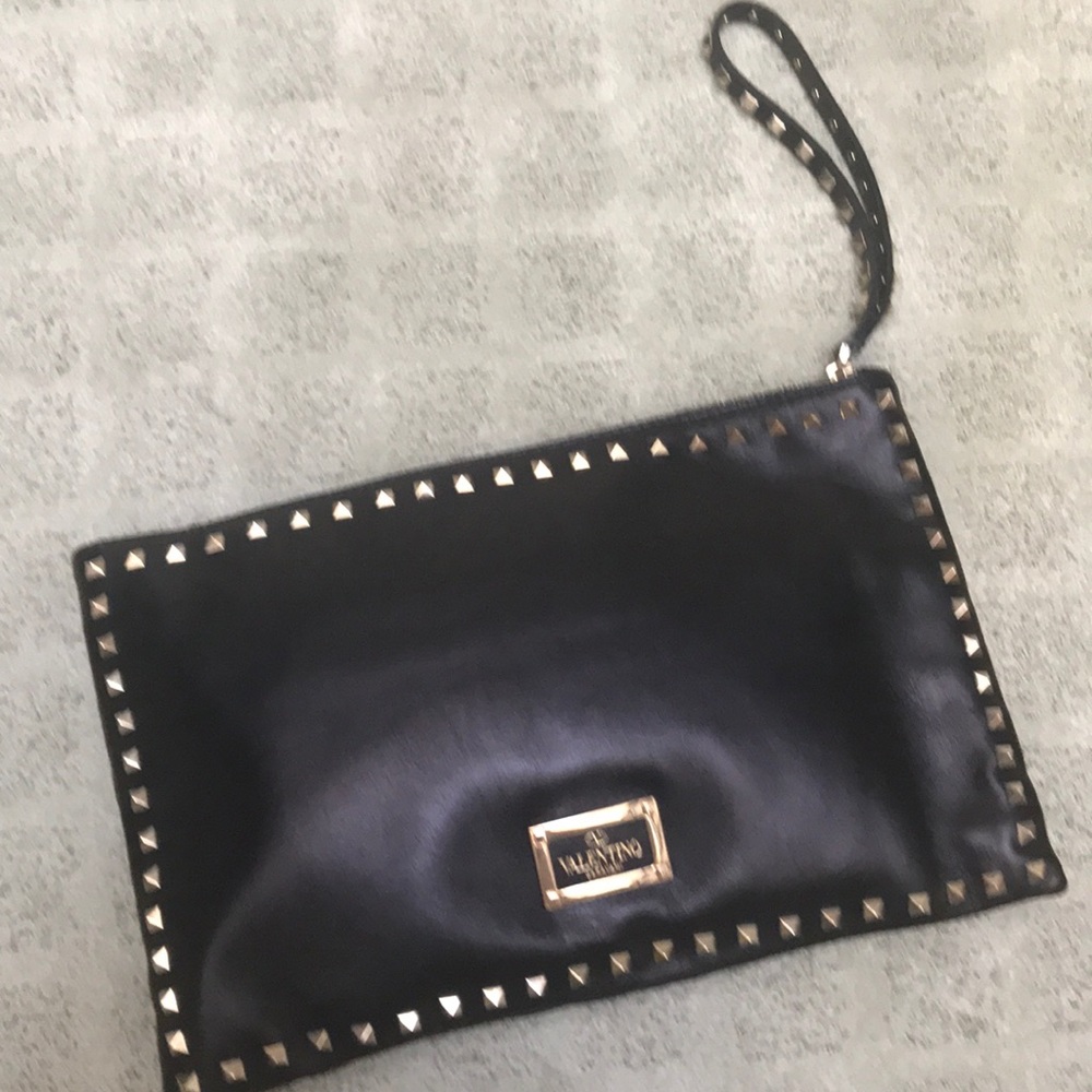 Never used beautiful clutch, Black “Valentino”